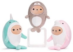 Kawaii Kuties Plüsch Bär im Kostüm 3 sortiert 24cm